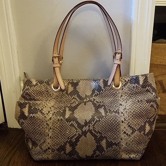 Michael Kors Rare Python Embossed Bag - Picture 2 of 9